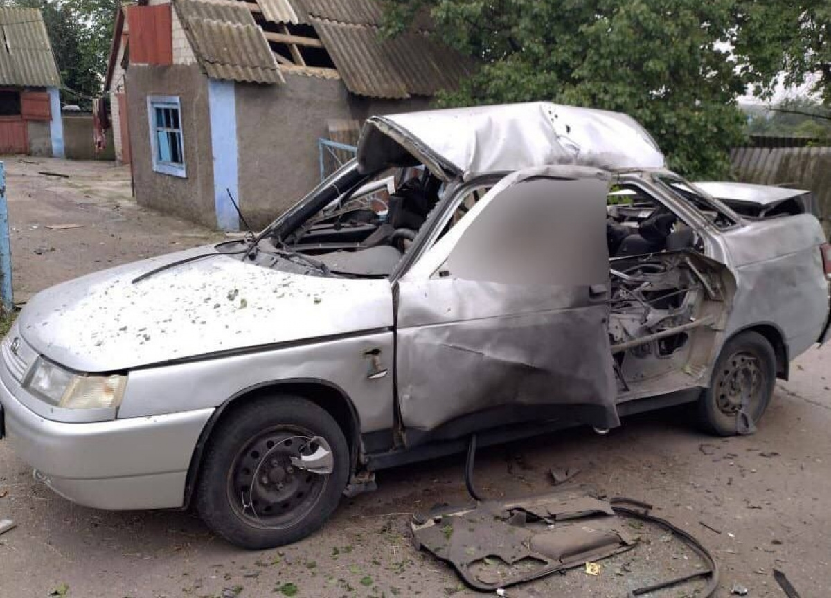 Дрон-камікадзе РФ убив водія автомобіля в Осокорівці. Фото: Прокудін
