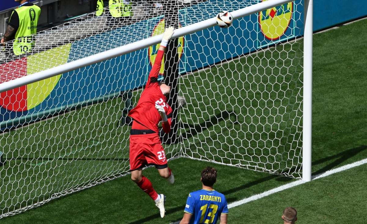 Україна програла Румунії. Фото: UEFA
