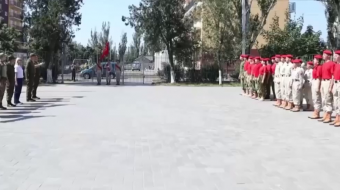 Підготовка окупантами маріупольських школярів до служби в армії РФ. Фото: кадр із відео 