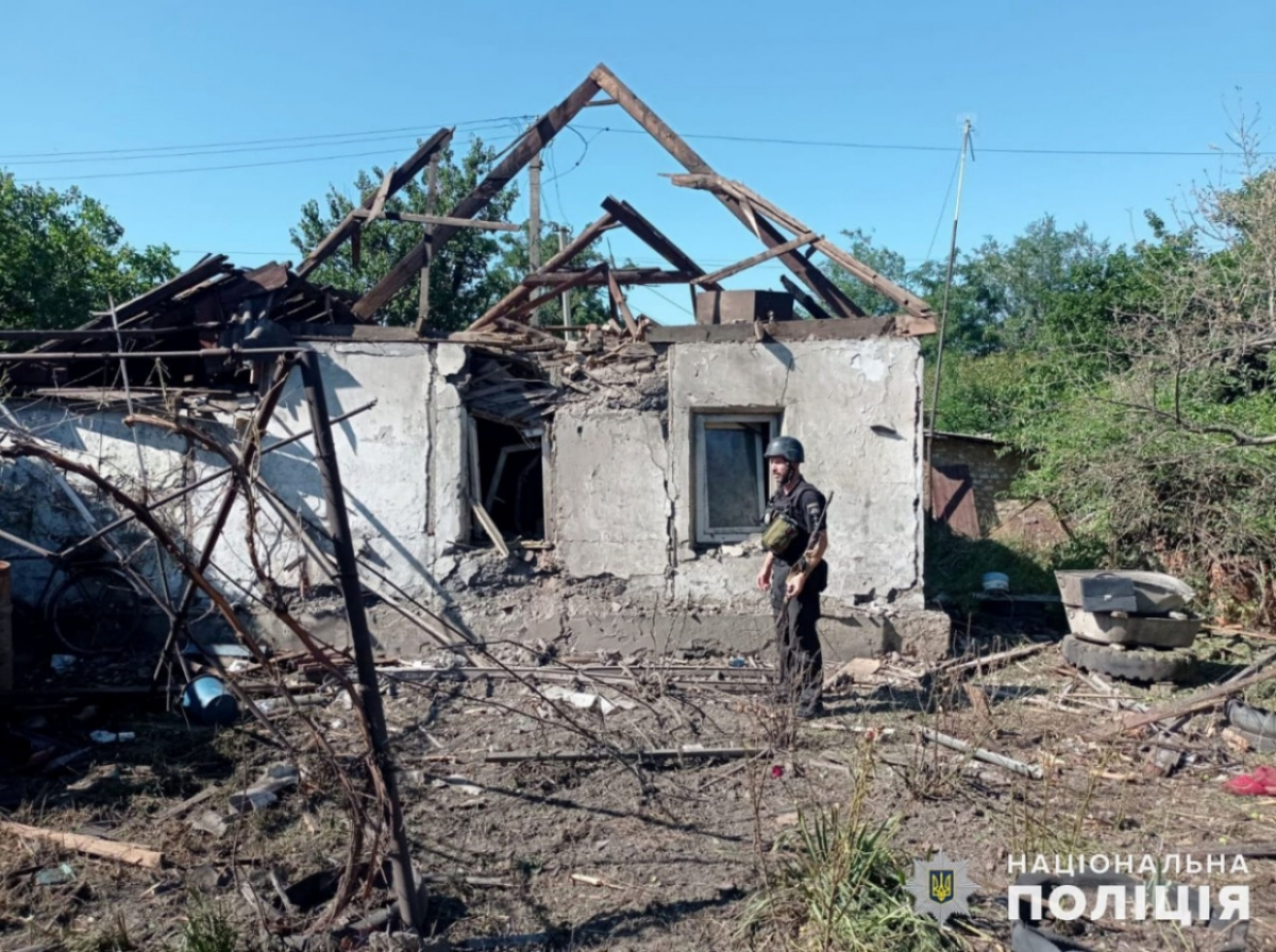 Результат обстрела армией РФ Донецкой области. Фото: Нацполиция