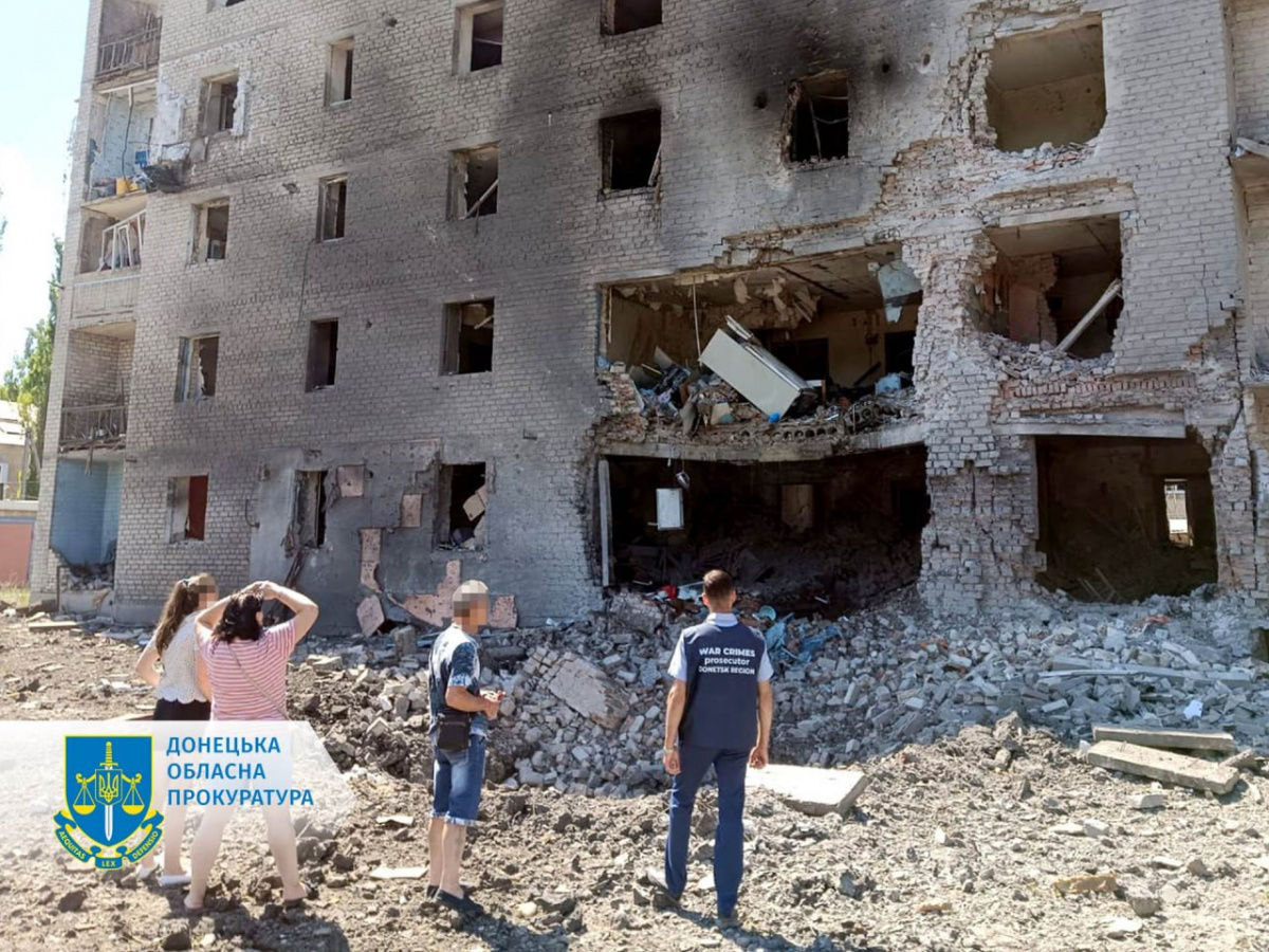 Наслідки атаки на місто Селідове 27 червня. Фото: прокуратура 