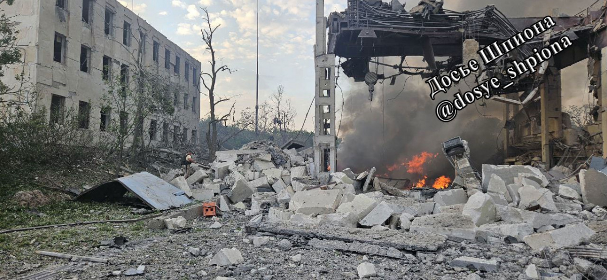 Разрушенный склад ударных беспилотников под Севастополем в оккупированном Крыму. Фото: Досье Шпиона