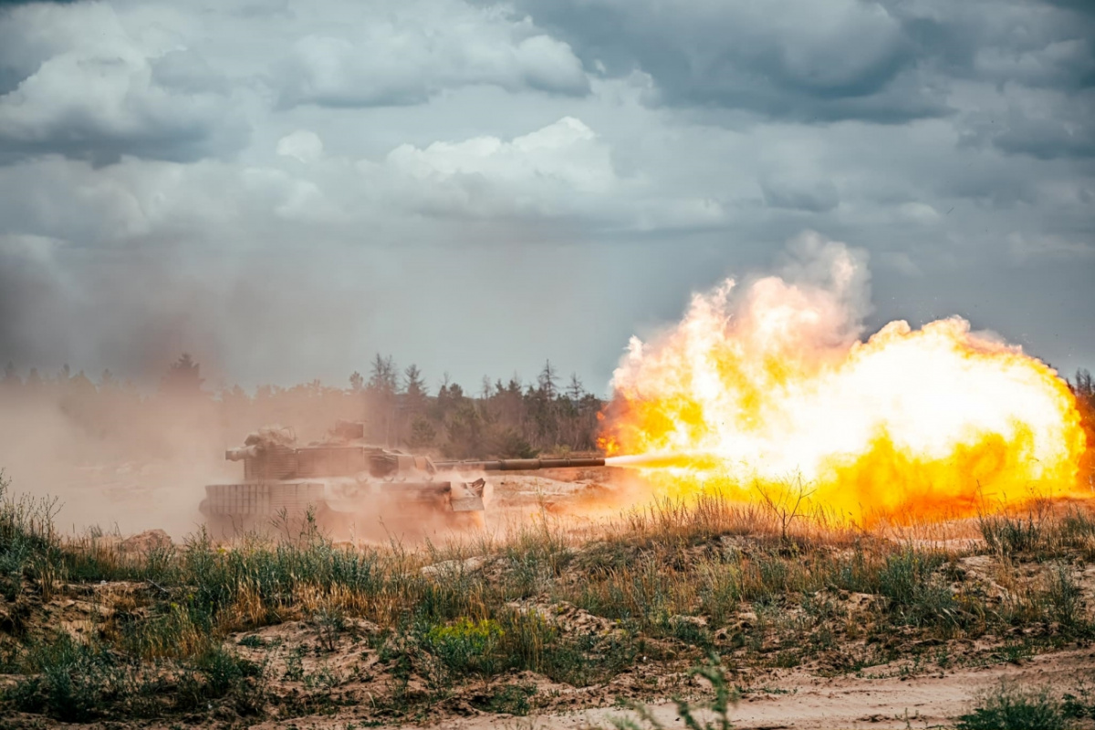 Потери россиян составили более 1180 военных и 16 танков. Фото: Генштаб ВСУ