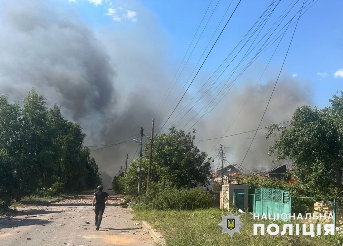 Російські військові продовжують щоденно обстрілювати населені пункти Донецької області. Фото: Нацполіція