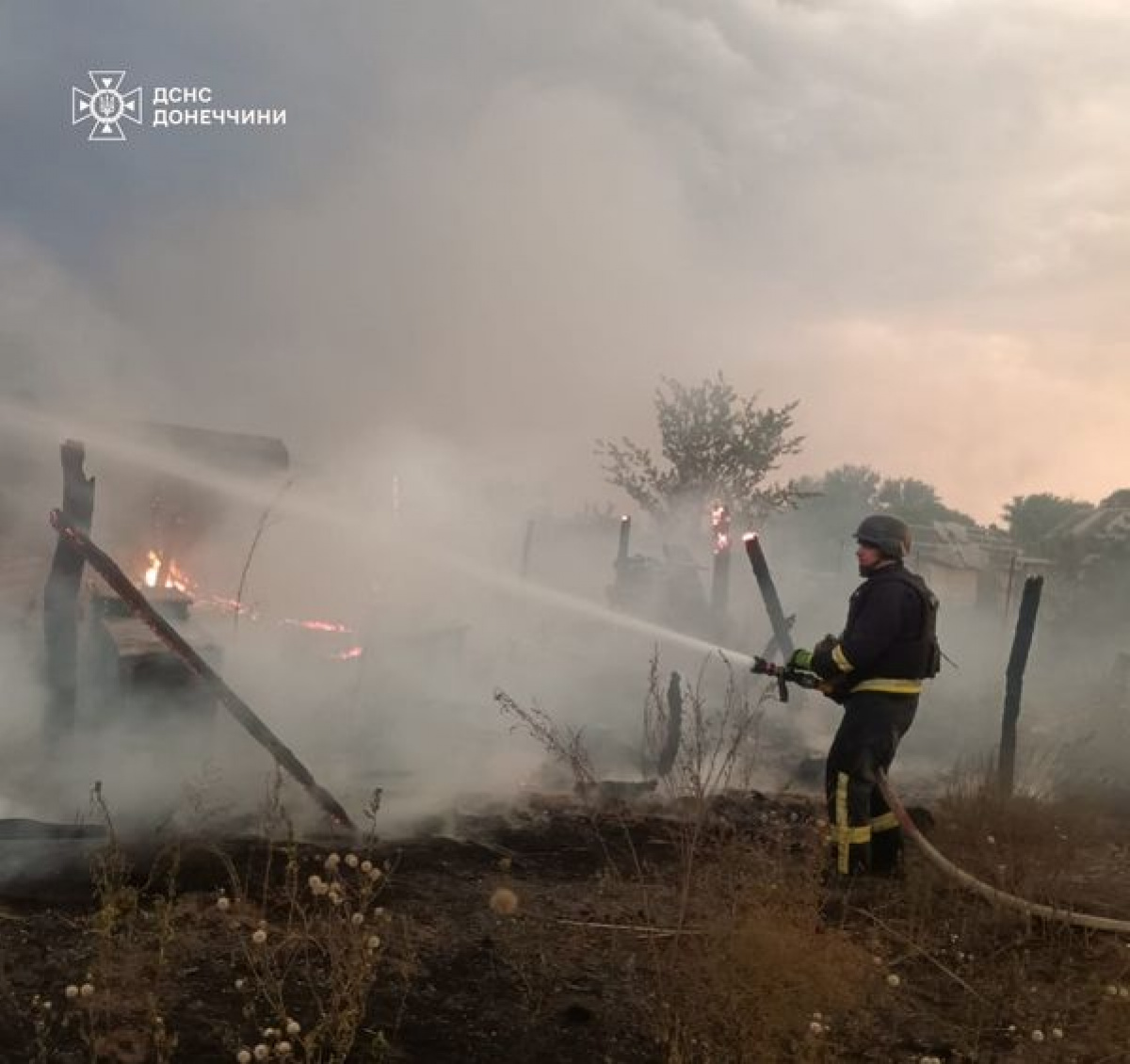 Обстрел Ямполя 9 июля - вспыхнул пожар, никто не пострадал - 09 июля 2024  :: Новости Донбасса