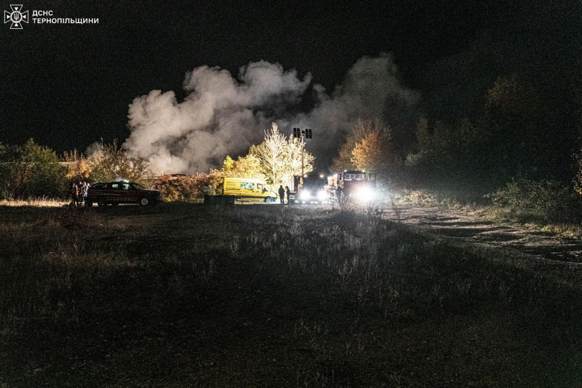 Росіяни атакували Тернопільську область. Фото: ДСНС