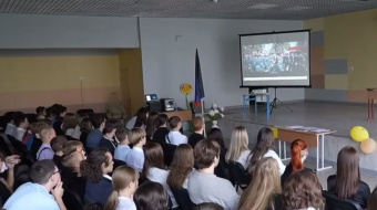 Агитация детей в оккупированном Мариуполе. Фото: кадр из видео