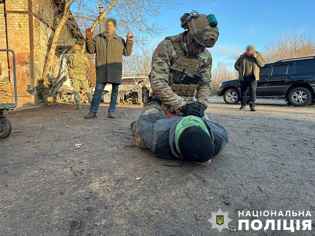 Агент РФ намагався підірвати поліцейських у центрі Києва. Фото: Нацполіція