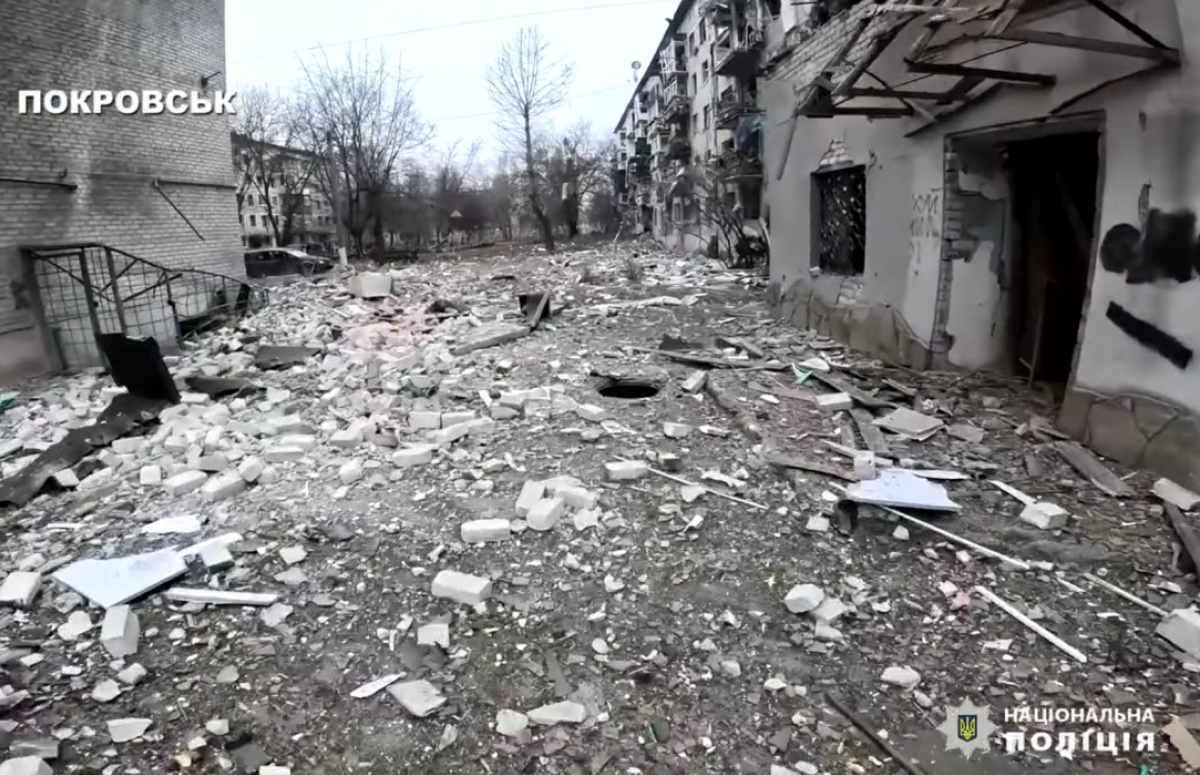 В полиции показали кадры с места обстрелов Покровска и Константиновки. Фото: кадр из видео