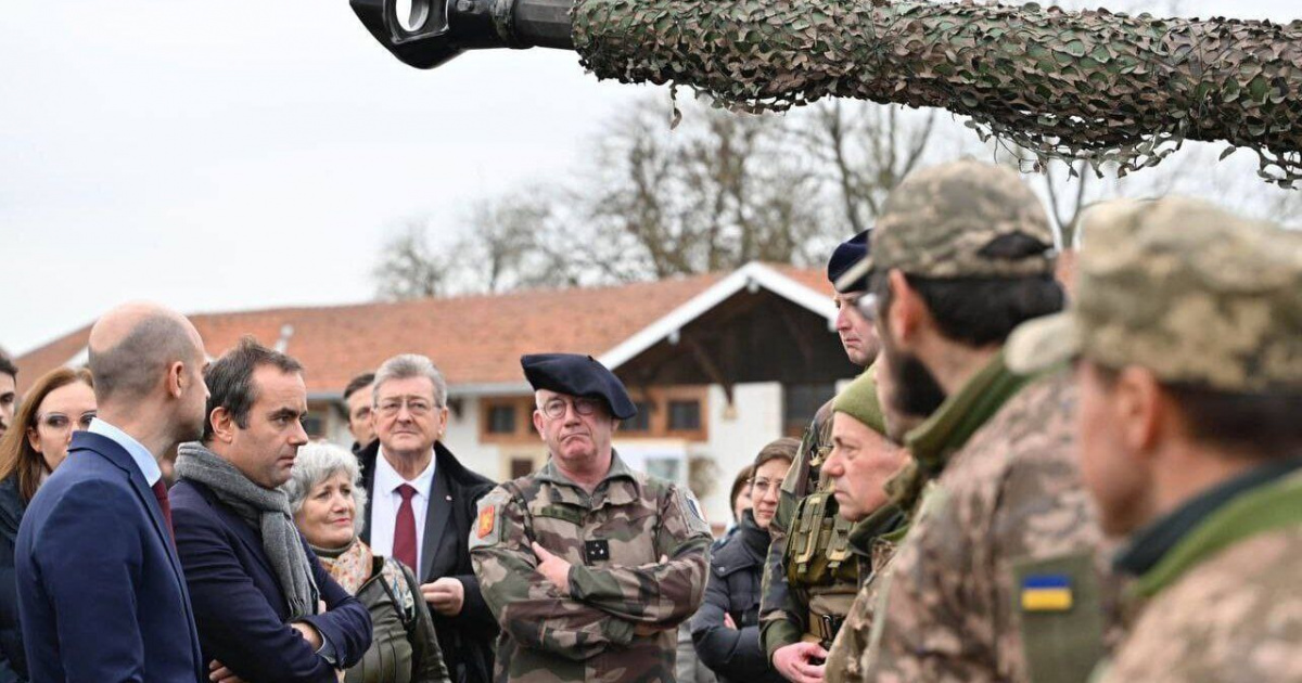 Во французской армии подтвердили случаи дезертирства украинских военных во время обучения во Франции. Иллюстративное фото