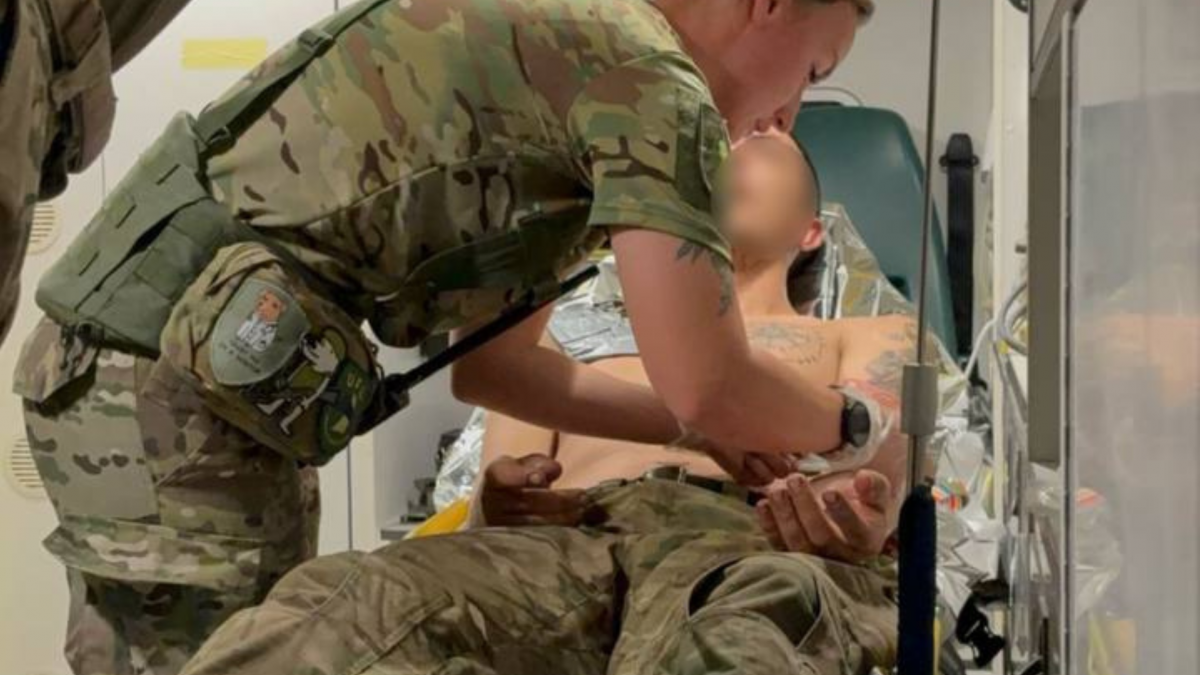 Под Покровском враг ударил по ББМ медиков, но эвакуация продолжилась