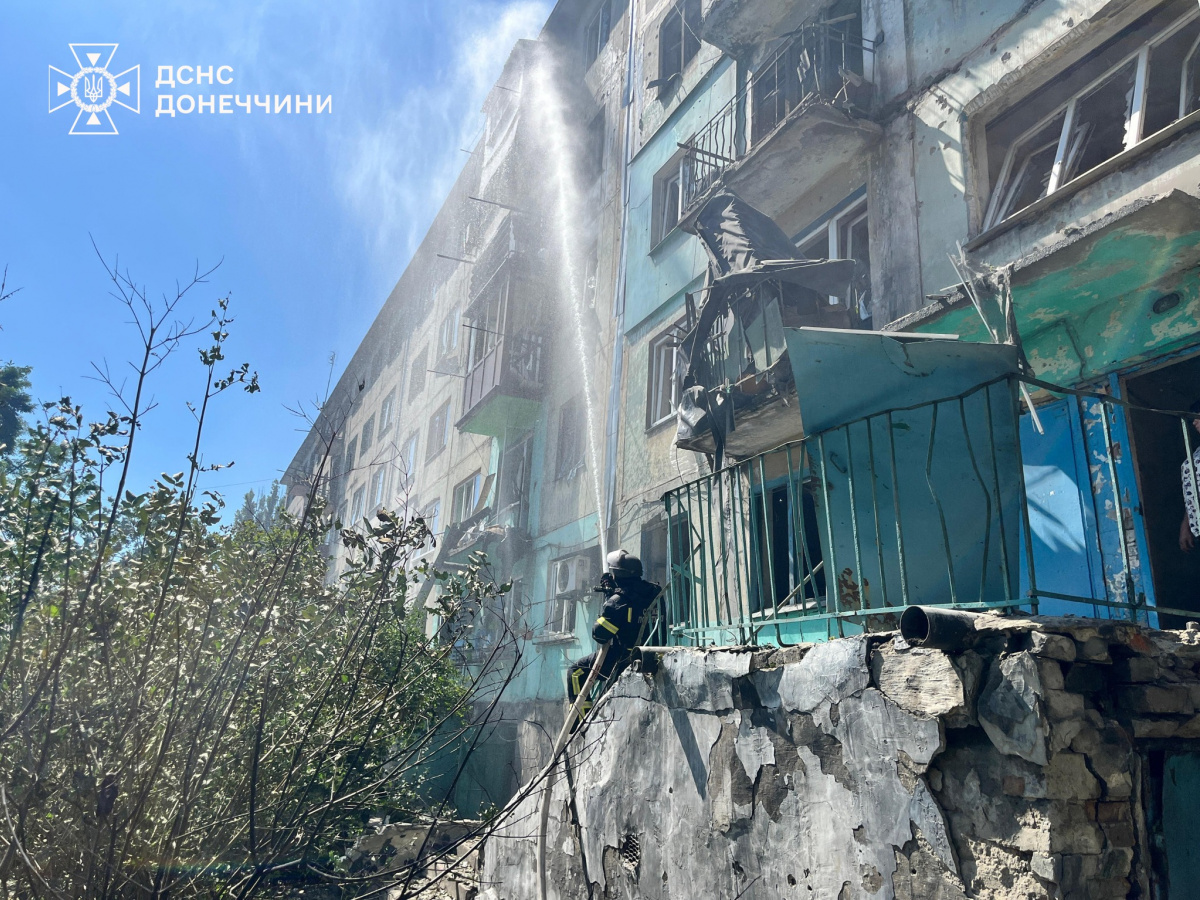 Последствия удара по Белозерскому. Фото: ГСЧС