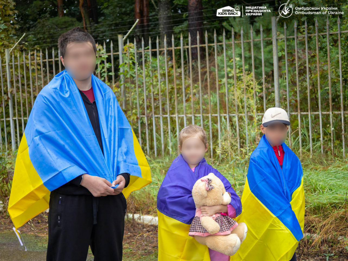 Из России удалось вернуть еще троих детей и молодого парня. Фото: Андрей Ермак 