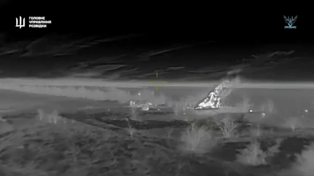 Українські розвідники завдали серії ударів по військових об'єктах у Криму. Скрішот відео ГУР МОУ
