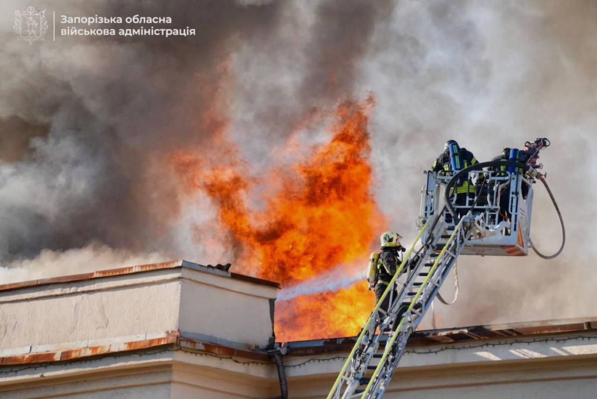 Россия атаковала запорожское предприятие. Фото: Запорожская ОВА