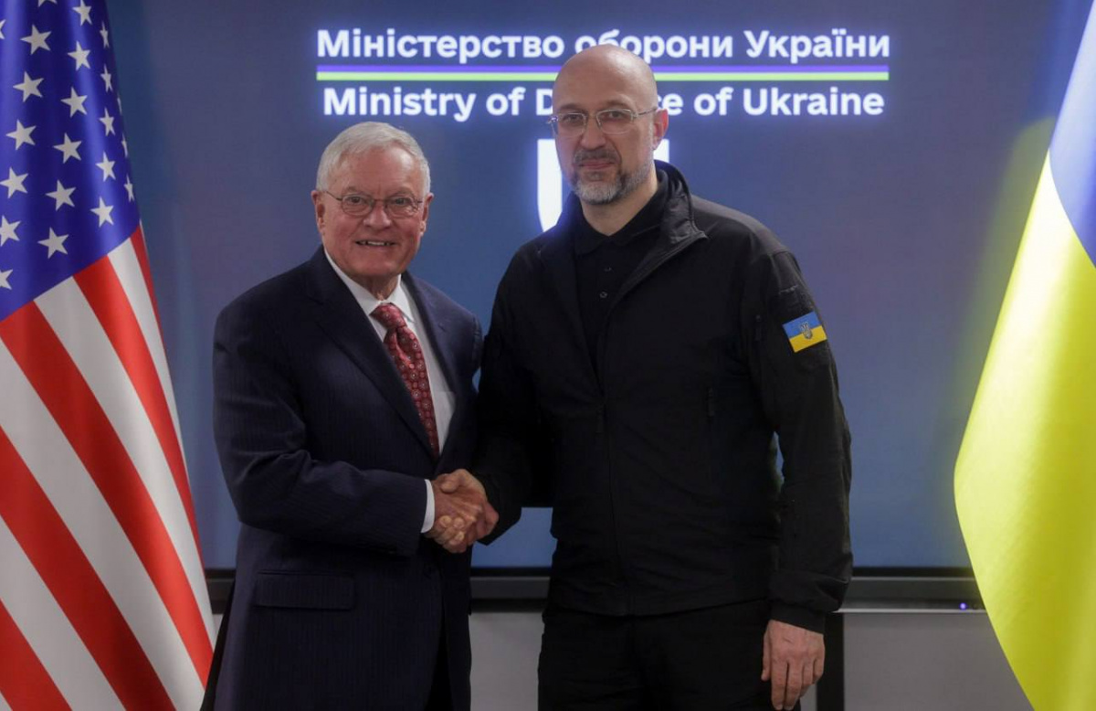 Шмыгаль обсудил с Келлогом передачу Украине новых Patriot. Фото: Денис Шмыгаль 