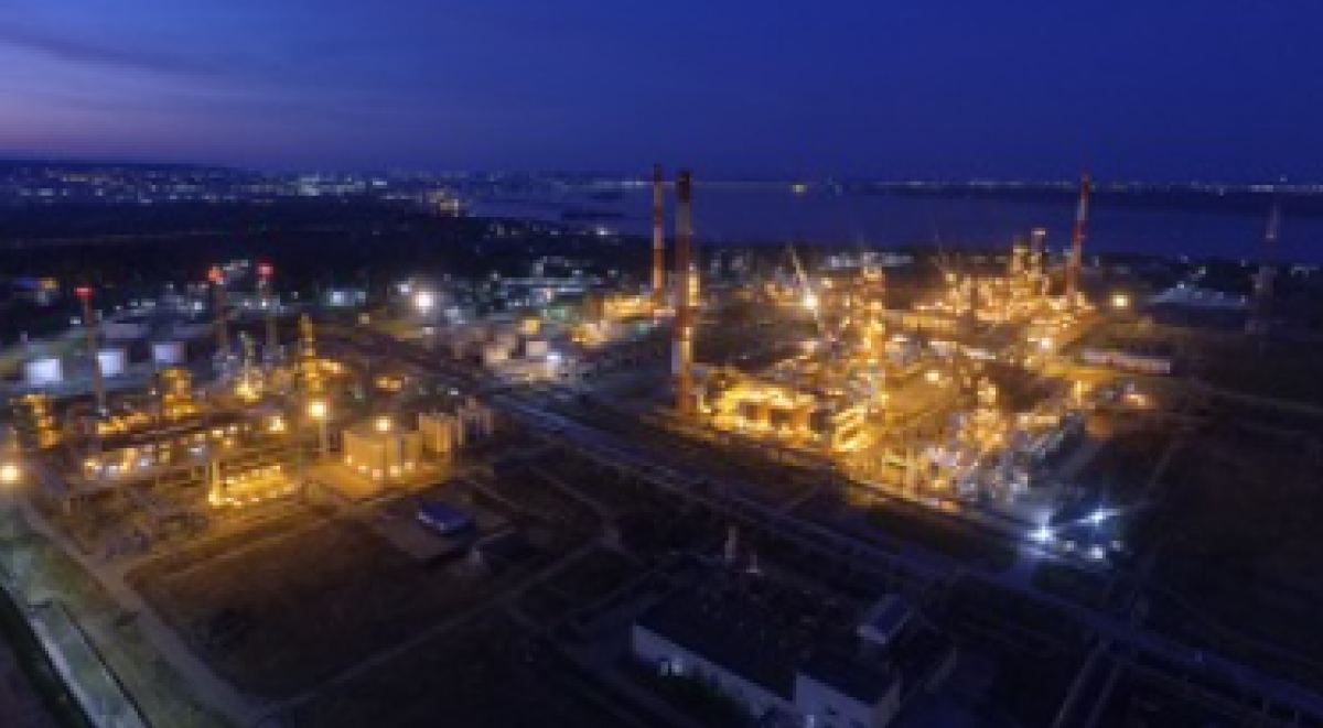 Генштаб заявил о поражении Саратовского НПЗ. Фото: Роснефть