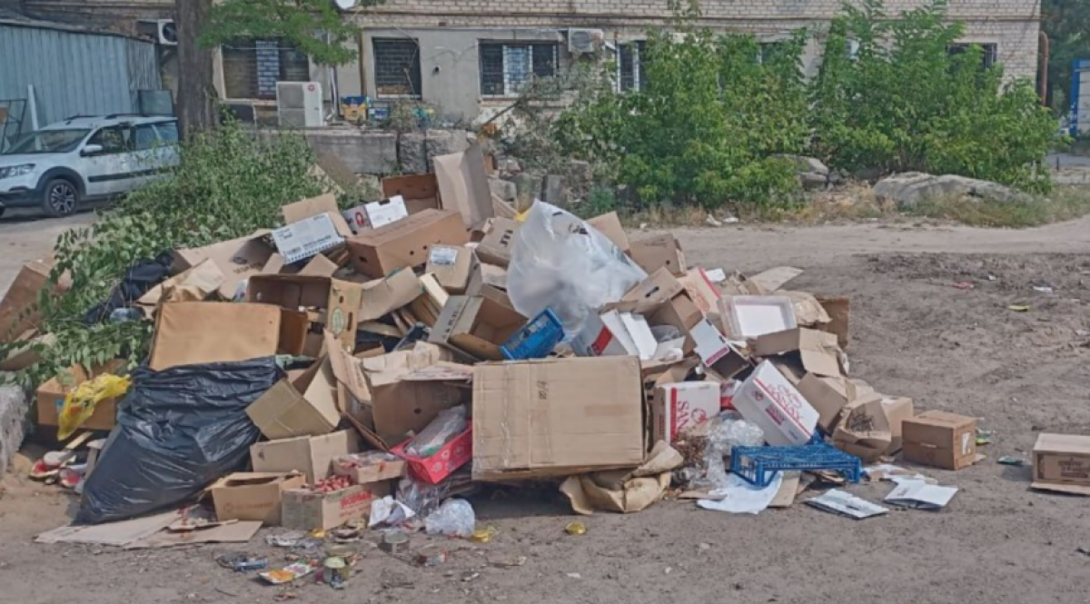 Мусор на улицах захваченного Рубежного. Фото: оккупационная администрация Рубежного