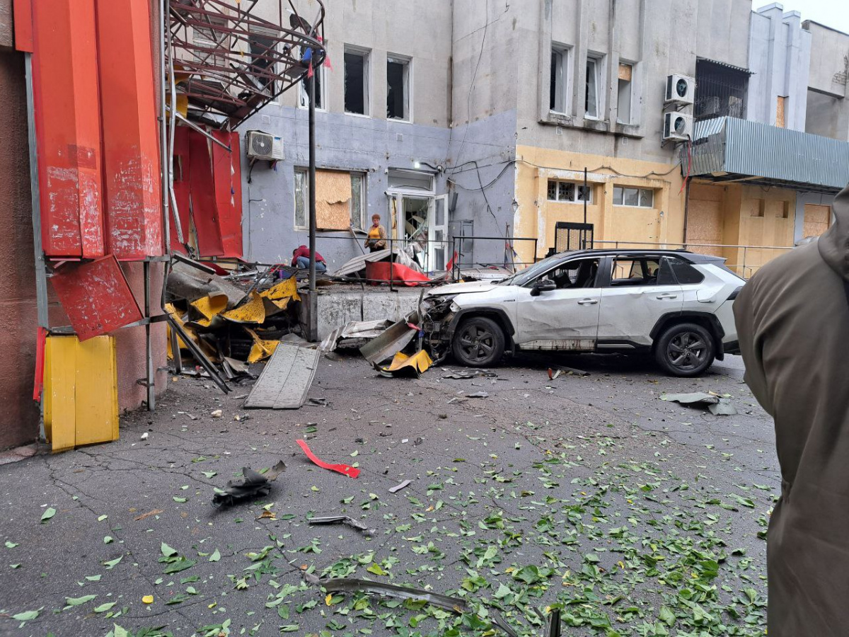 Внаслідок атаки дрона у Новій Каховці важко поранено представника окупаційної влади. Фото з телеграм-каналу Володимира Сальдо