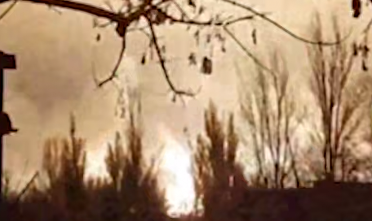 Последствия атаки на базу хранения «шахедов» в оккупированном Донецке. Фото:  кадр из видео
