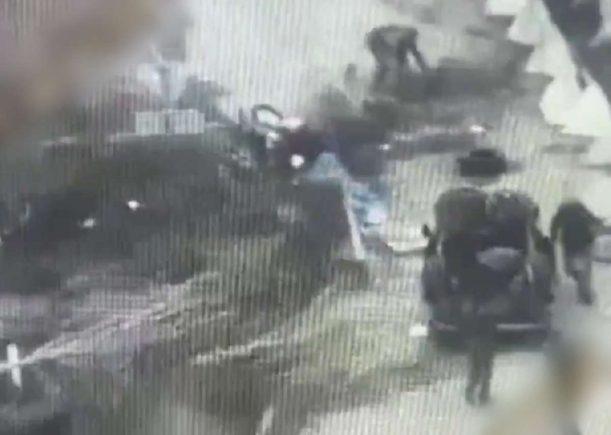 Розбір барикад окупантами в Покровську. 