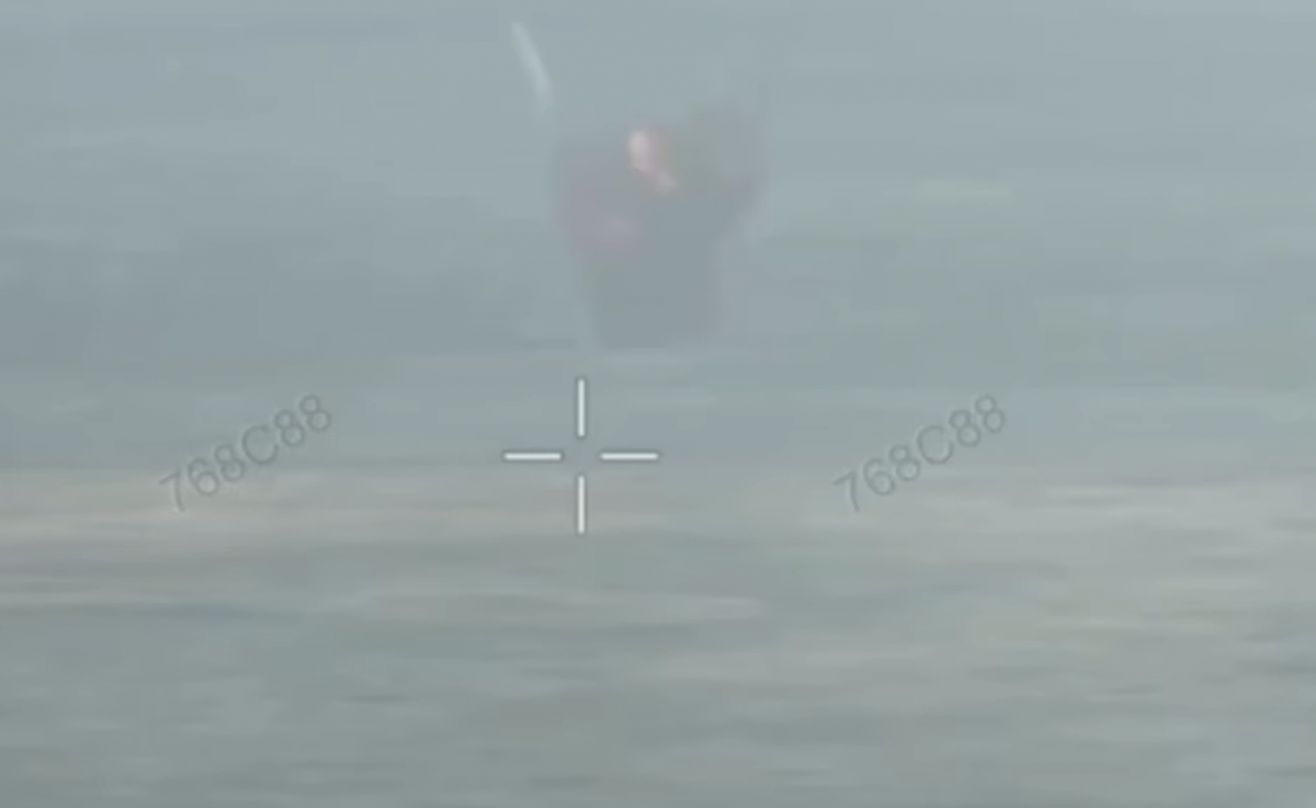 Удар по об'єкту транспортної комунікації росіян під Покровськом. Фото: кадр із відео