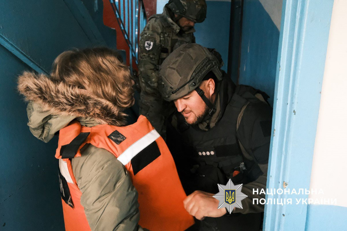 Эвакуация детей из Донецкой области. Фото: полиция