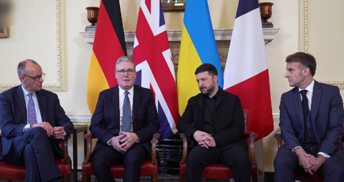 Україна погодилася на демілітаризовану зону на Донбасі — Le Monde