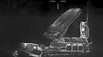 Удар по РЛС российской системы ПВО С-300 в Донецкой области. Фото: кадр из видео