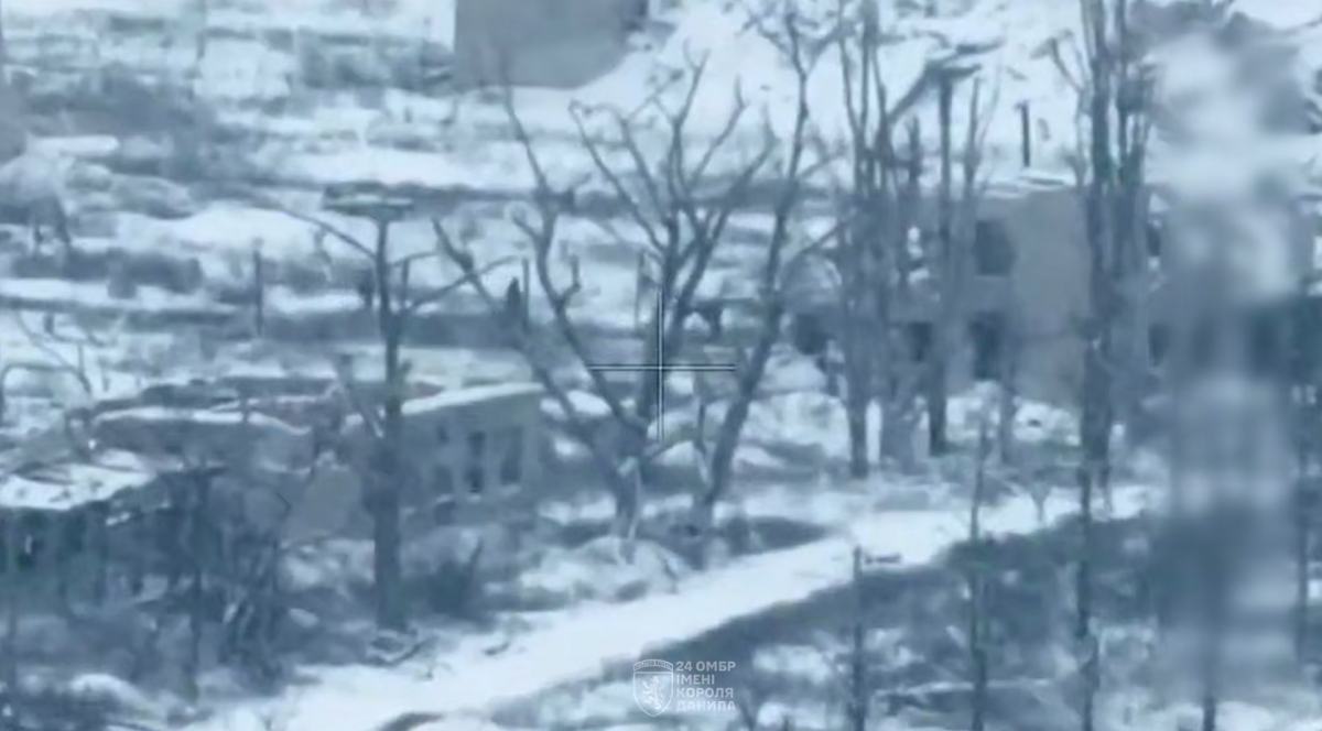 Российские захватчики в Часовом Яре. Фото: кадр из видео