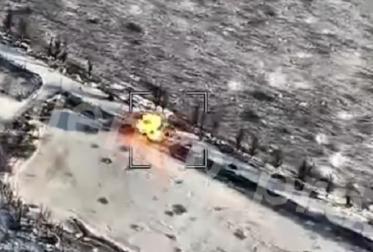 Момент удара HIMARS по оккупантам. 