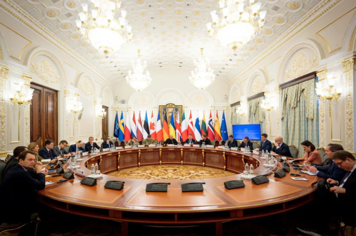 ЗСУ стануть першою лінією стримування можливої агресії РФ — Макрон