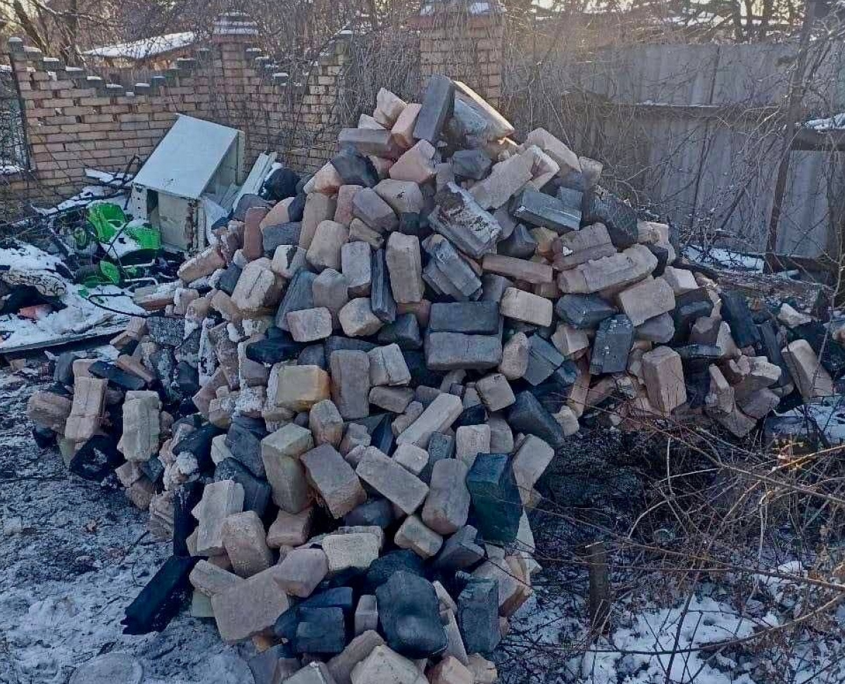 Новый способ маскировки миномётных позиций РФ.