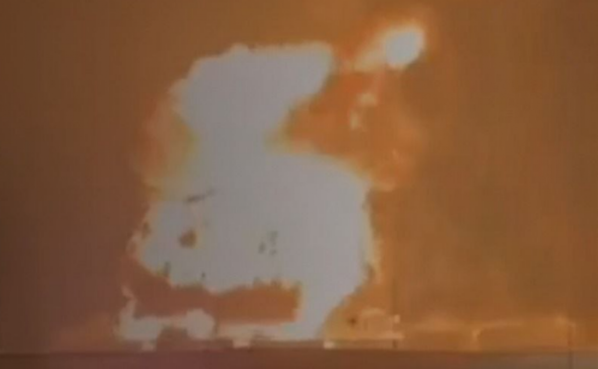 Силы оборона обстреляли НПЗ в России 