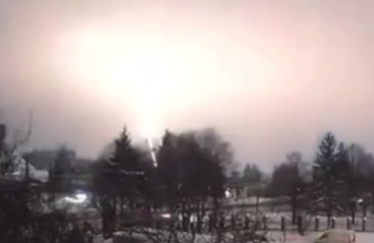 Момент вероятного удара «Орешником» по Украине. Фото: кадр из видео 