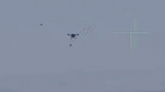 Украинский тяжёлый бомбер «Вампир» под атакой двух дронов ВС РФ.