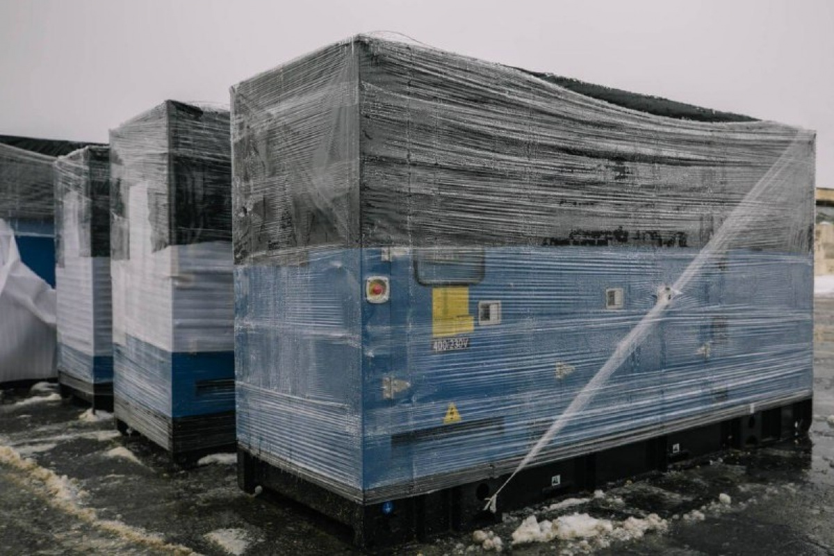 Четыре генератора из РФ.