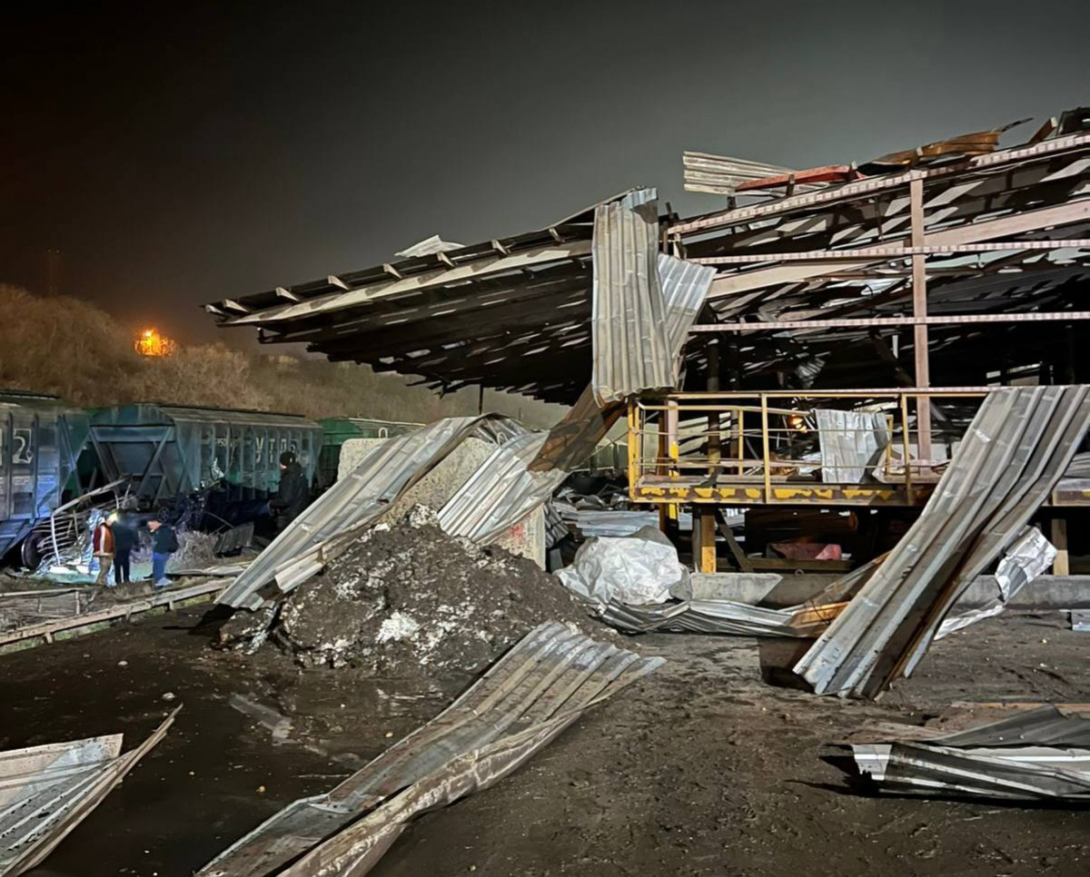 Наслідки удару по порту в Одеській області. Фото: Одеська ОВА