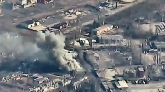 Наслідки удару по російському складу БПЛА у центрі Покровська. Фото: кадр із відео