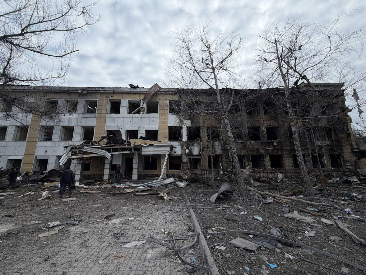 Удар по больнице в Донецке: что скрывается за массовым вбросом российских пабликов о «геноциде»