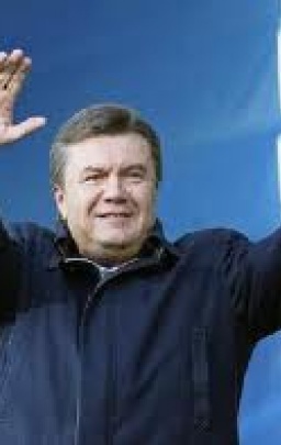 Янукович прилетел в Донецк
