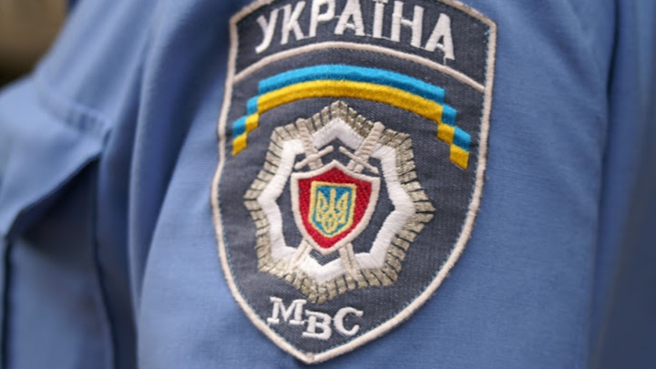 Провокация дачи взятки и подделка документов: В Донецкой области прокуратура «воюет» с милицией
