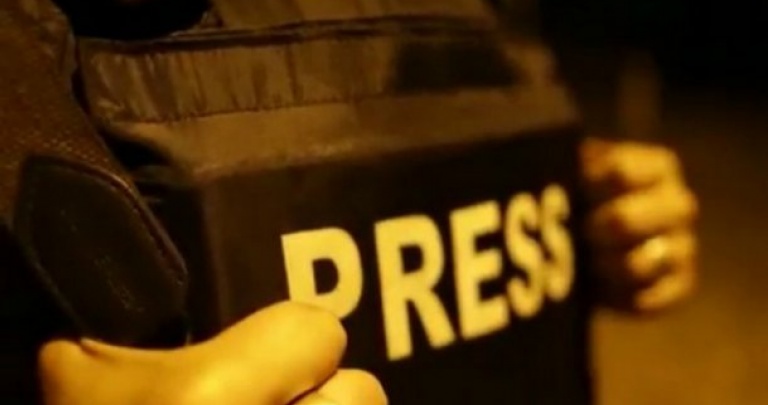 От обиды до суда: Журналисты отреагировали на публикацию «Миротворца»