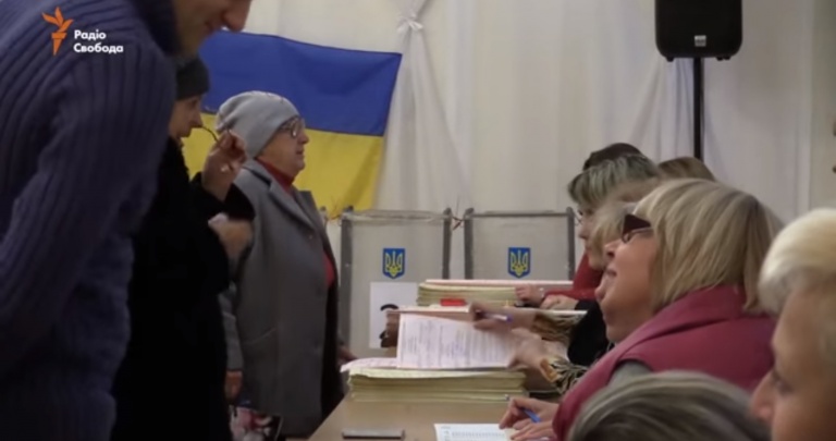 Донбасс политический: между «Оппоблоком» и новыми партиями ВИДЕО