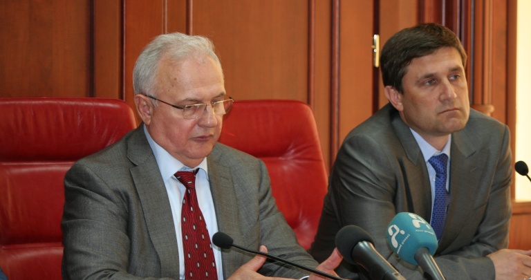 Донецкий губернатор поддержал добычу газа. Говорит, что экология не пострадает