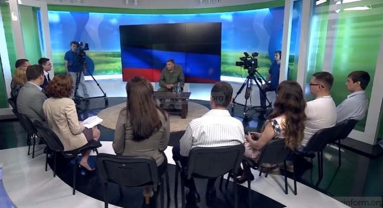 Захарченко анонсировал набор «добровольцев» и курсы молодого бойца