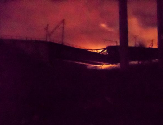 В Ильичевском районе Мариуполя пытались взорвать еще один мост. Есть погибшие и раненный, - штаб обороны