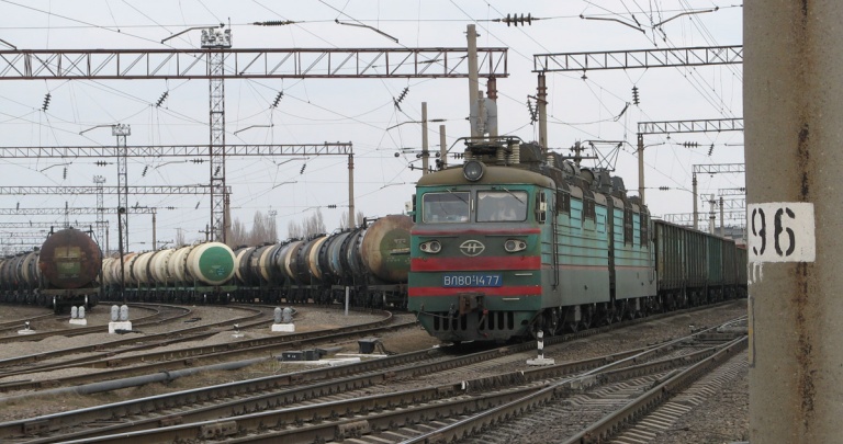 Из оккупированной Ясиноватой запустили пассажирский поезд до границы с Россией
