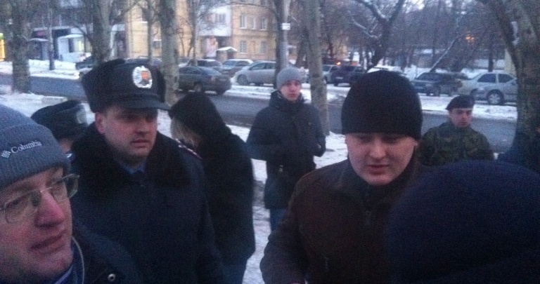 В Донецке на марше памяти героев Крут напали на журналистов
