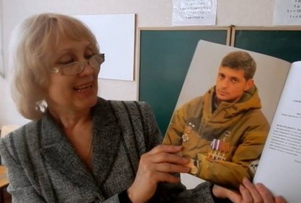 В Амвросиевском районе школьникам рассказывают о «героизме» Захарченко, Гиви и Моторолы